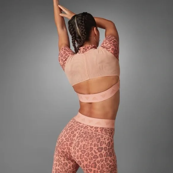 Adidas Hyperglam Blush Cheetah/Leopard crop top and leggings set - Picture 8 of 8